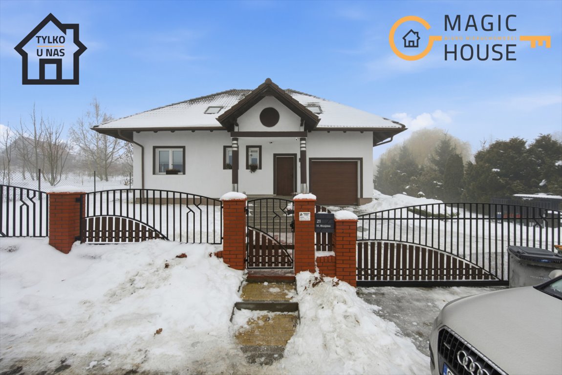 Przestronny dom 204 m² z basenem i kominkiem w Skowarczu Skowarcz, Akacjowa  204m2 Foto 1