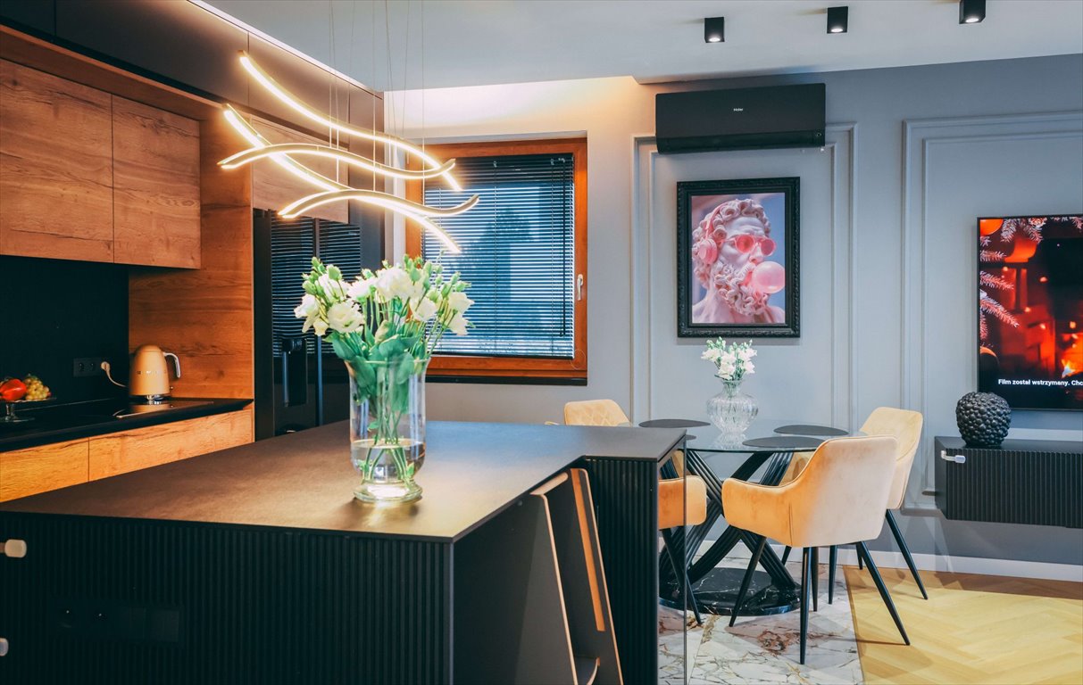 Mieszkanie trzypokojowe na sprzedaż Częstochowa, Częstochówka-Parkitka  76m2 Foto 1