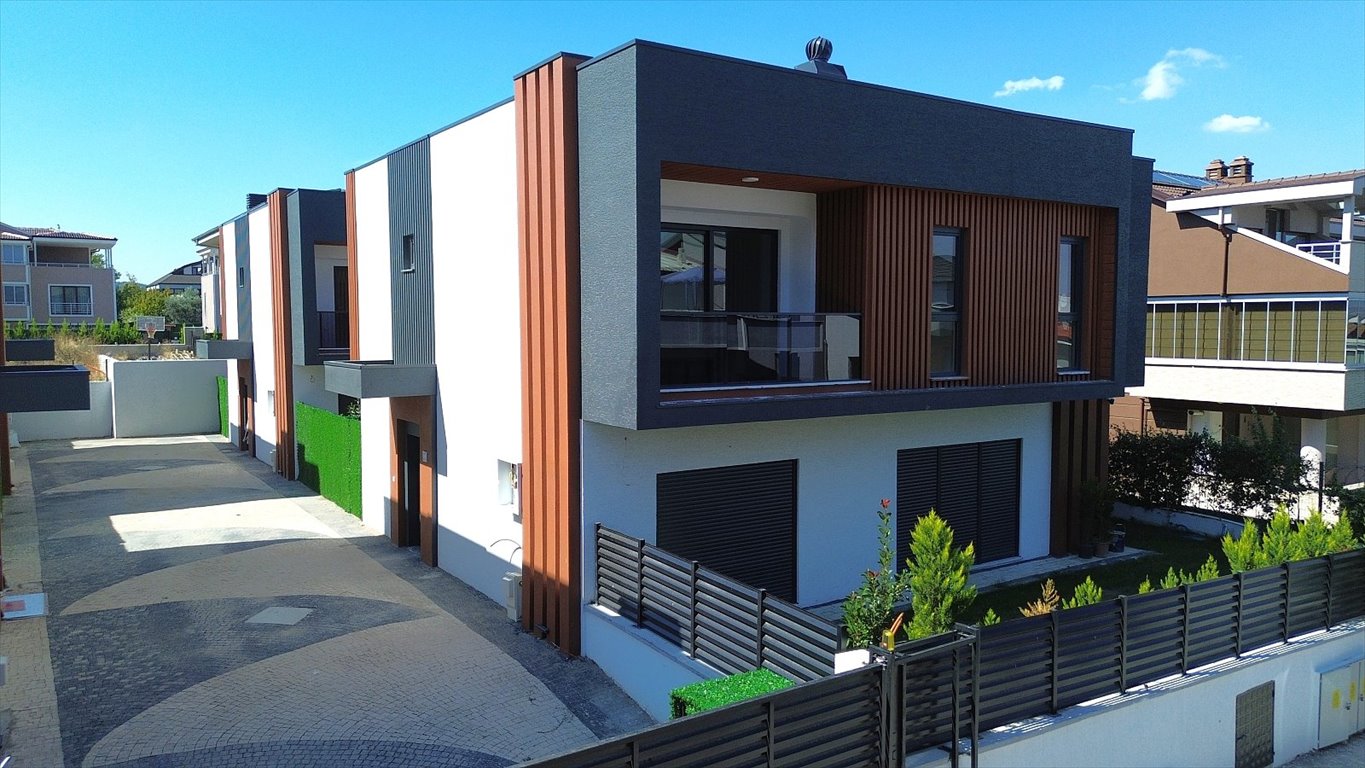 Dom na sprzedaż Turcja, Demirci, Demirci, Nilüfer, Bursa  240m2 Foto 1