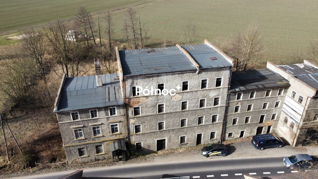 Obiekt produkcyjny z linią oklein i mieszkaniem 70m2 Żerkowice  1 000m2 Foto 1