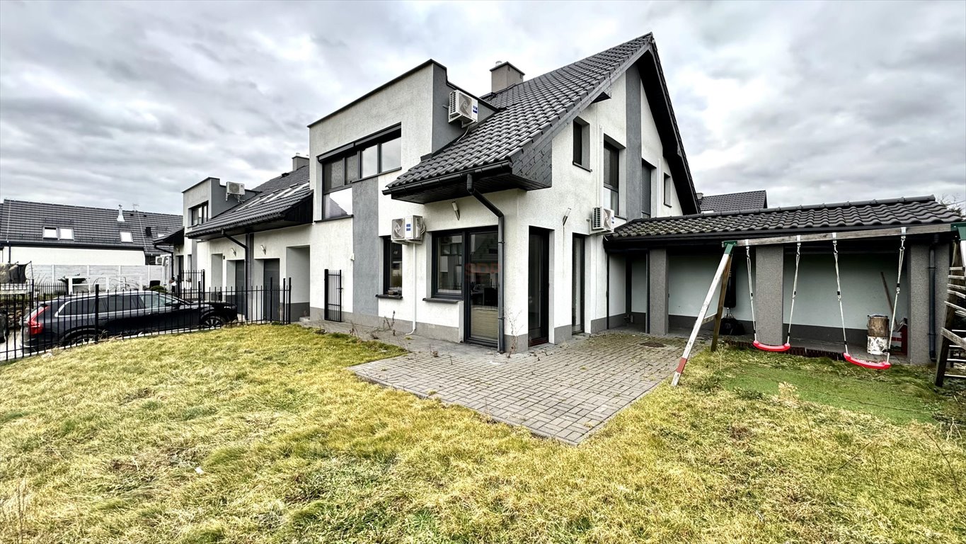 Dom bliźniak z ogrodem i tarasem, 114 m2, spokój i komfort Domasław, Sosnowa  114m2 Foto 1