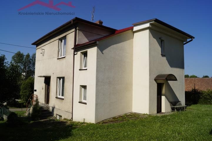 Dom z dwoma wejściami, garaż i potencjał inwestycyjny Jedlicze  128m2 Foto 1