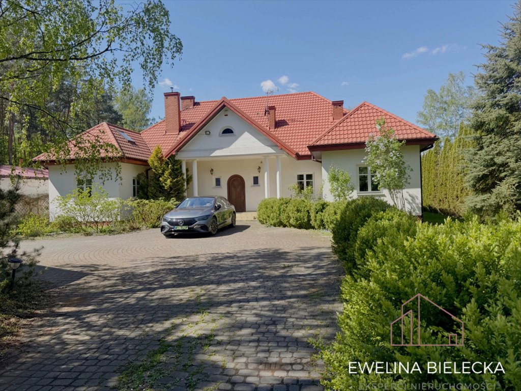 Przestronny dom 362 m2 z ogrodem i garażem w Opypach Opypy, Polnej Róży  362m2 Foto 1