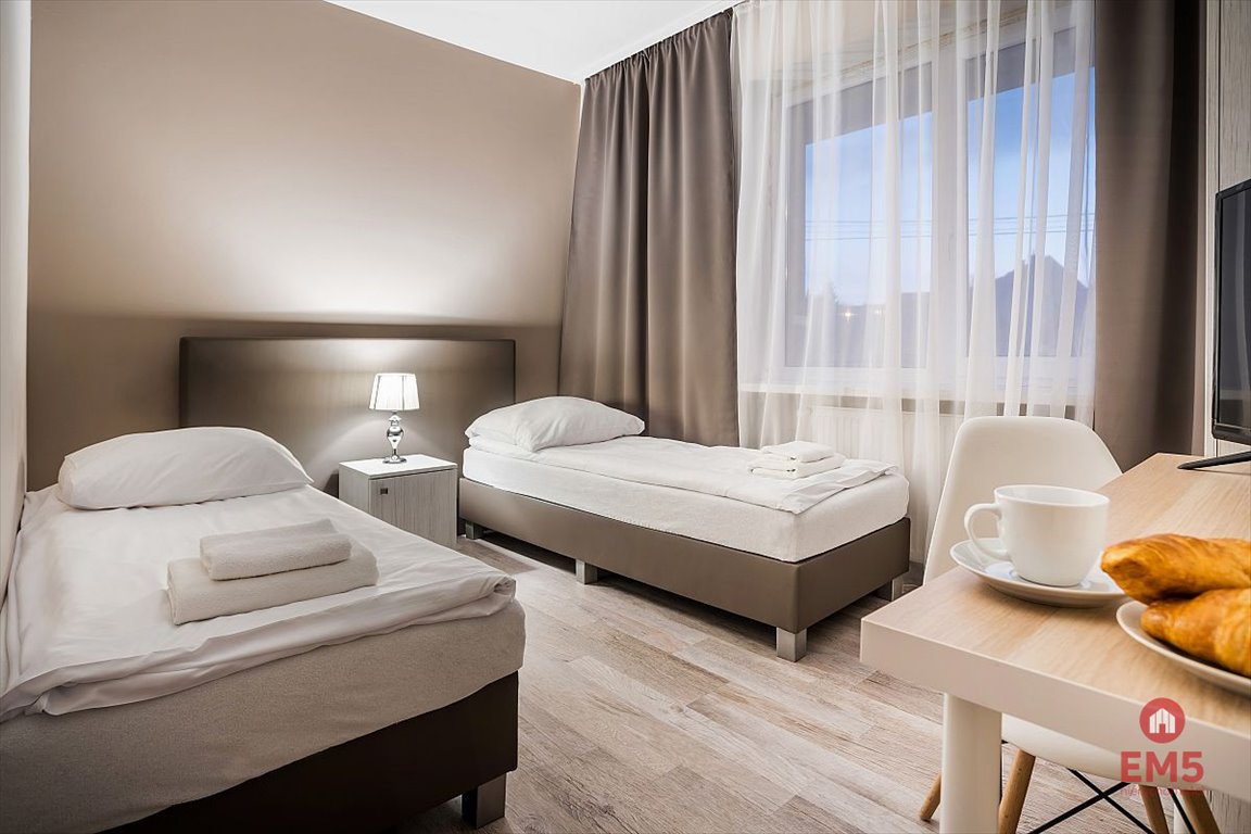 Pokój 15 m2 z biurkiem, szybki internet, blisko centrum Białystok  15m2 Foto 1