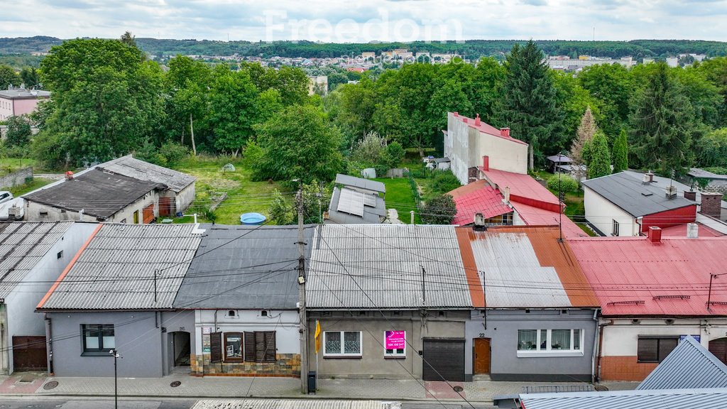 Polecam dom z działką i garażem w centrum Wolbromia: Wolbrom: Miechowska