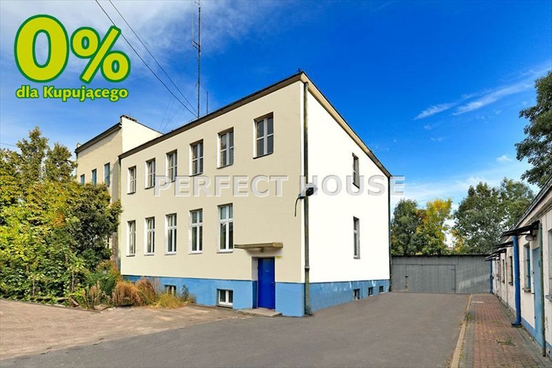 Duży teren z biurami i magazynami w centrum Sieradza Sieradz  1 690m2 Foto 1