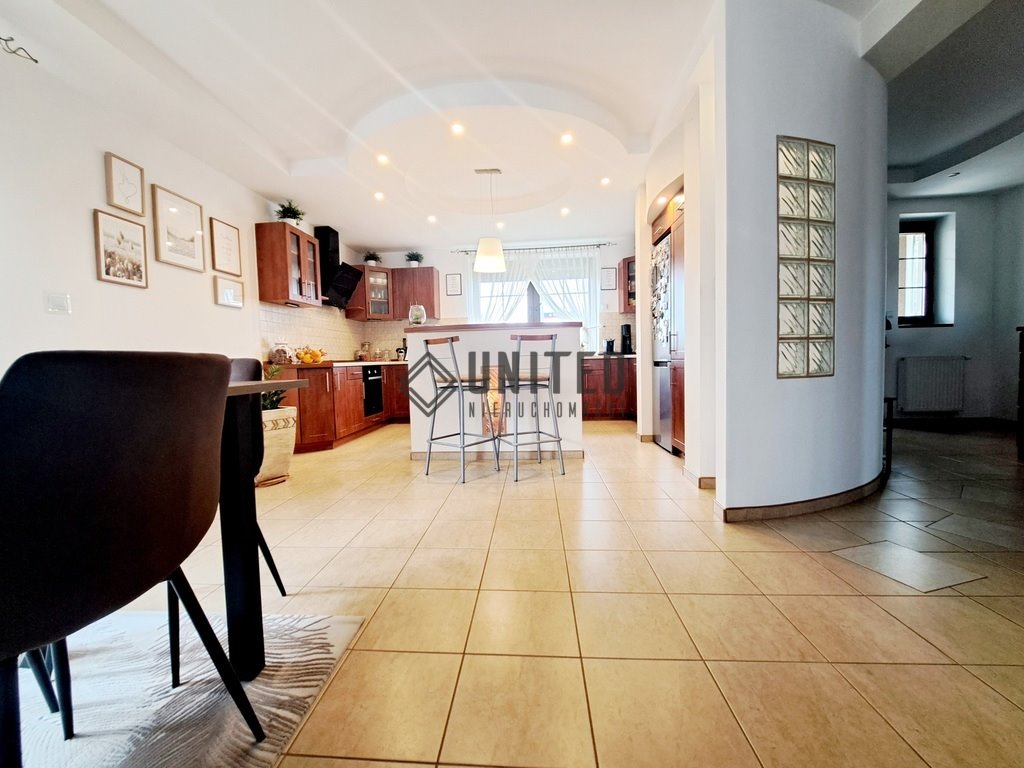 Dom na sprzedaż Oleśnica, Jęczmienna  189m2 Foto 1