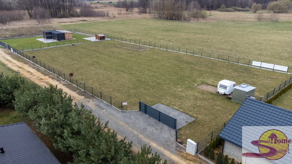Sprzedam działkę 2354 m² z pozwoleniem na budowę w Lipienicach Lipienice, Lipienice Dolne  2 354m2 Foto 1