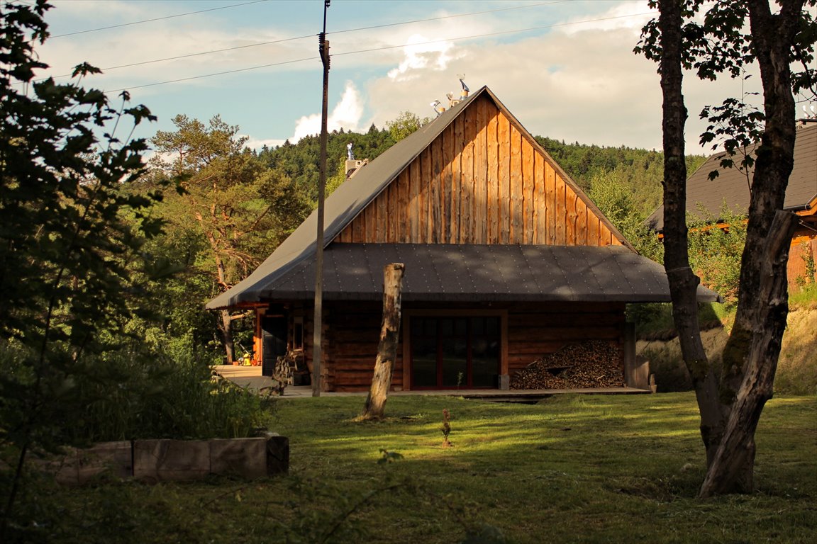 Dom na sprzedaż Ropki  240m2 Foto 1