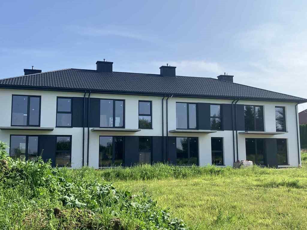 Mieszkanie czteropokojowe  na sprzedaż Świlcza  60m2 Foto 1