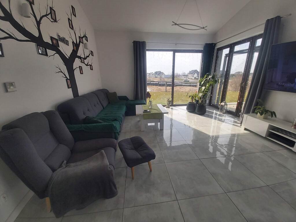 Nowoczesny dom z garażem, panele fotowoltaiczne i energooszczędność Oraczewice  148m2 Foto 1