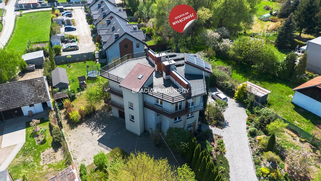 Dom z potencjałem w Kokotowie – 184 m2, garaż, balkon Kokotów  184m2 Foto 1