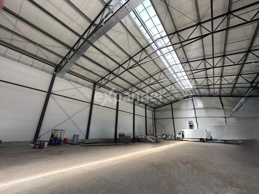 Lokal użytkowy na wynajem Częstochowa  1 000m2 Foto 1