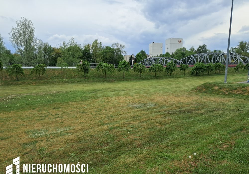 Polecam plac 14 ar w Skawinie pod działalność gospodarczą Skawina, Rzeczna  1 400m2 Foto 1