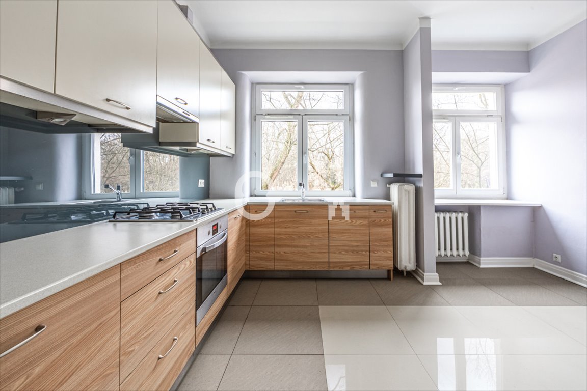 Na wynajem przestronne 3-pokojowe mieszkanie z widokiem na Łazienki Warszawa, Śródmieście Ujazdów, Parkowa  100m2 Foto 1
