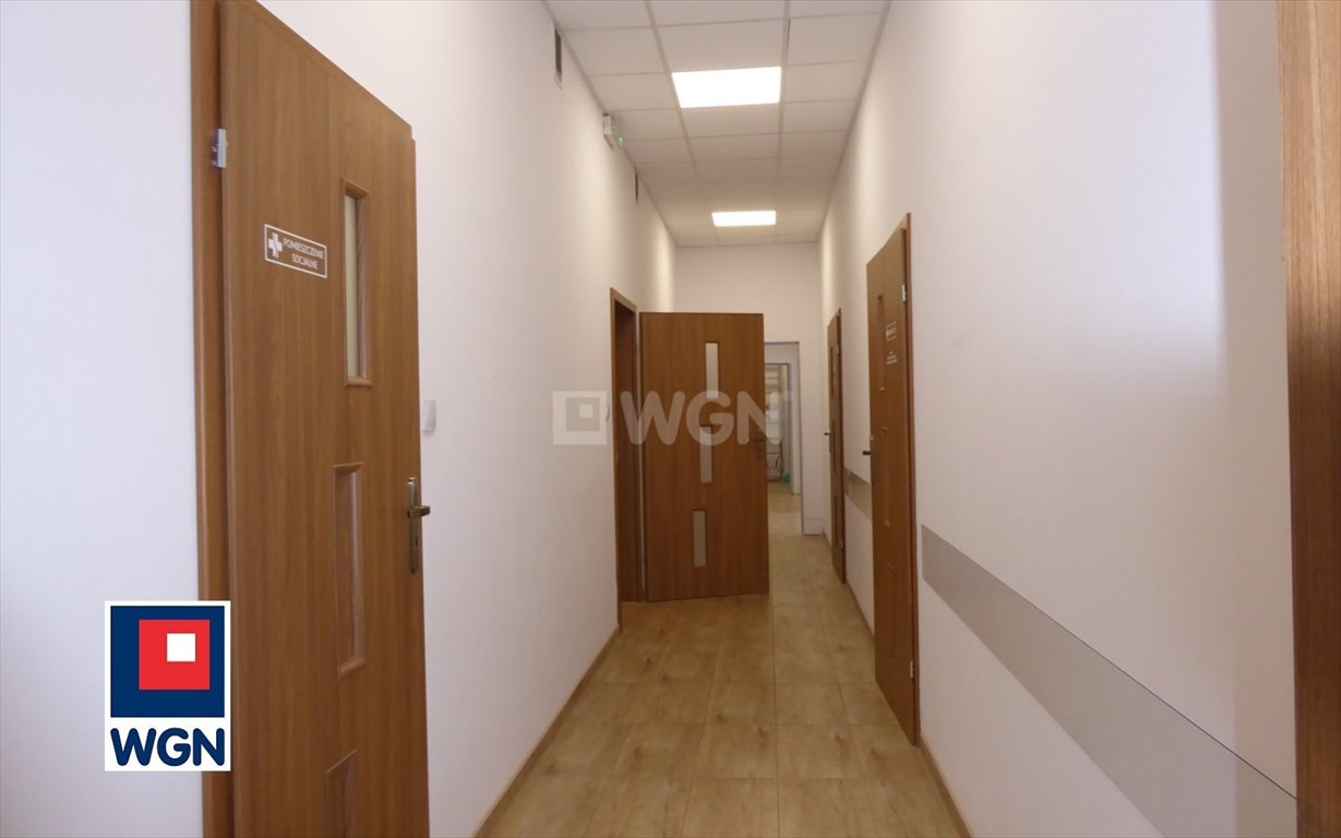 Lokal usługowy 145 m2 w centrum Częstochowy – bez prowizji! Częstochowa, Śródmieście, Dąbrowskiego  145m2 Foto 1