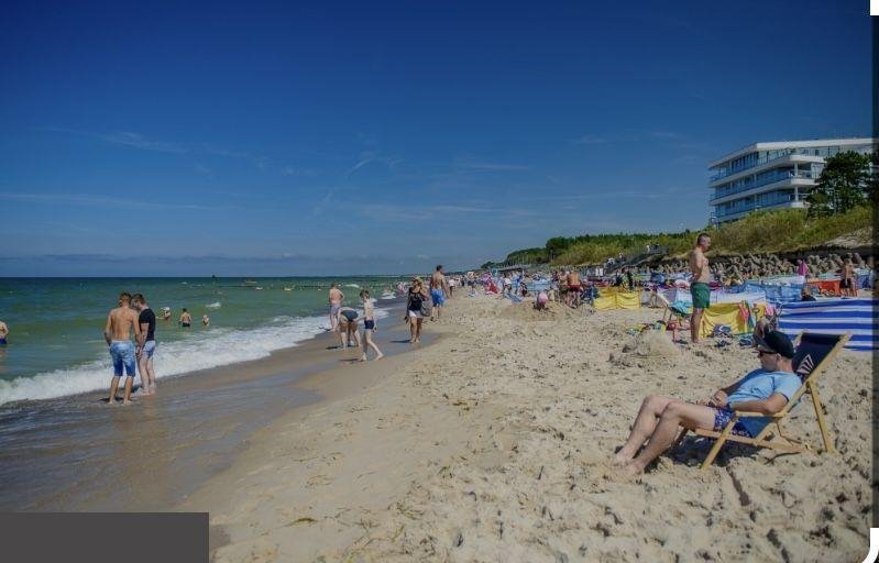 Mieszkanie dwupokojowe na sprzedaż Osieki, Jeziorna  53m2 Foto 1