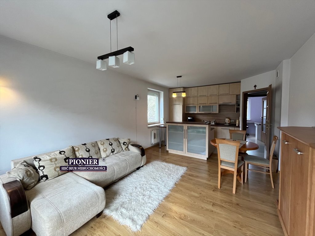 Komfortowy apartament 49 m2 z balkonem na zamkniętym osiedlu Ustroń  49m2 Foto 1