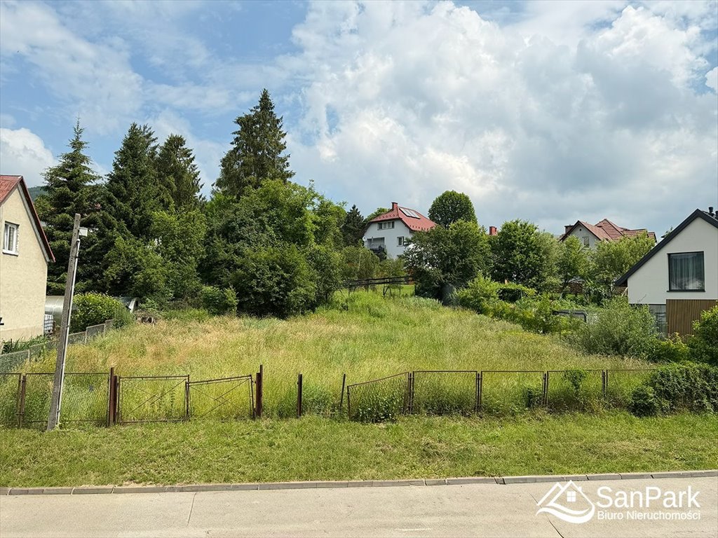 Działka 695 m2 z warunkami zabudowy w Ustrzykach Dolnych Ustrzyki Dolne  695m2 Foto 1