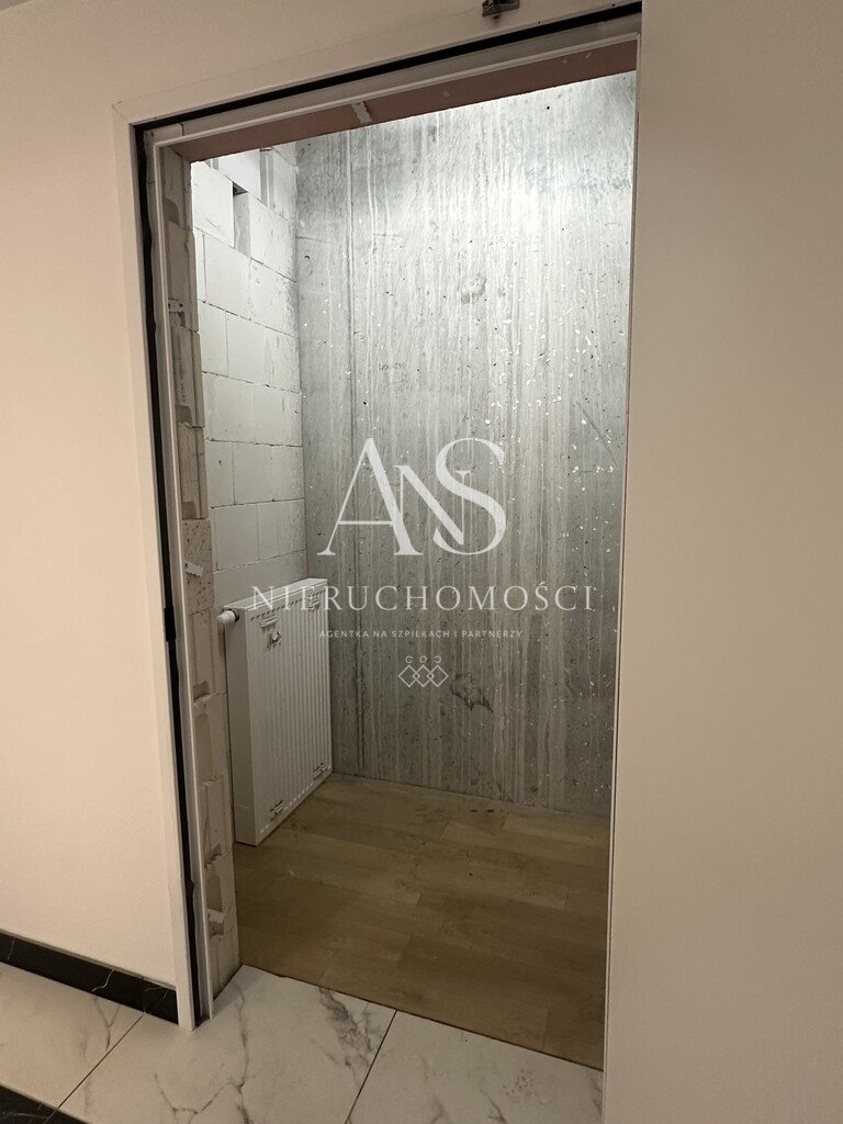 Komórki lokatorskie w Hanza Tower, 2,6 i 3,7 m², wynajem Szczecin  3m2 Foto 1