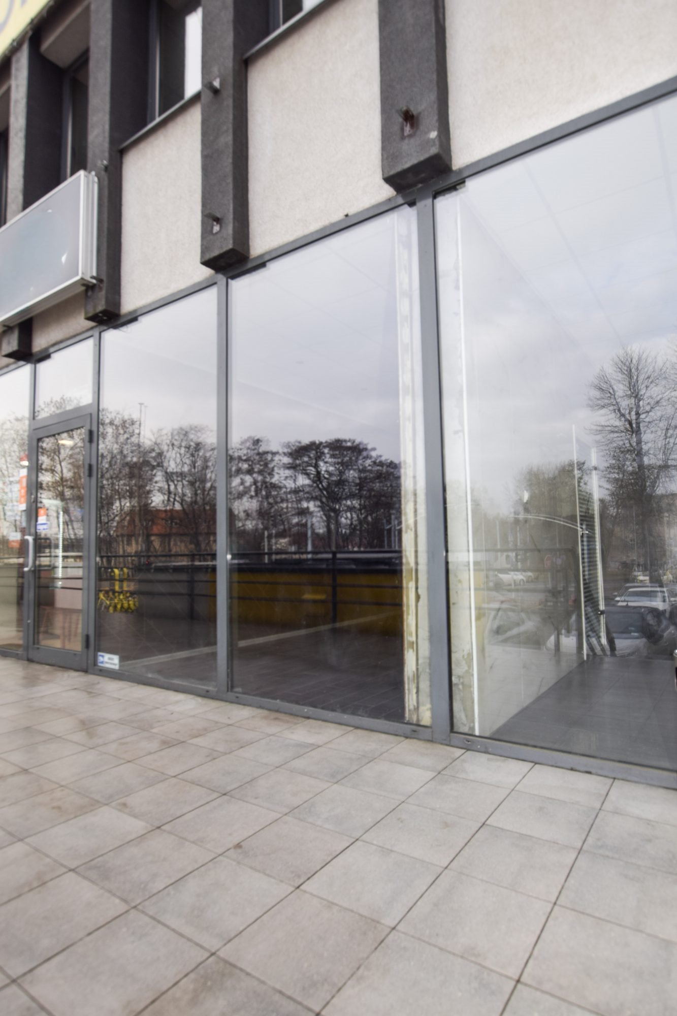 Funkcjonalny lokal 60 m² z witryną i parkingiem zapraszam Bytom, Rozbark  60m2 Foto 1