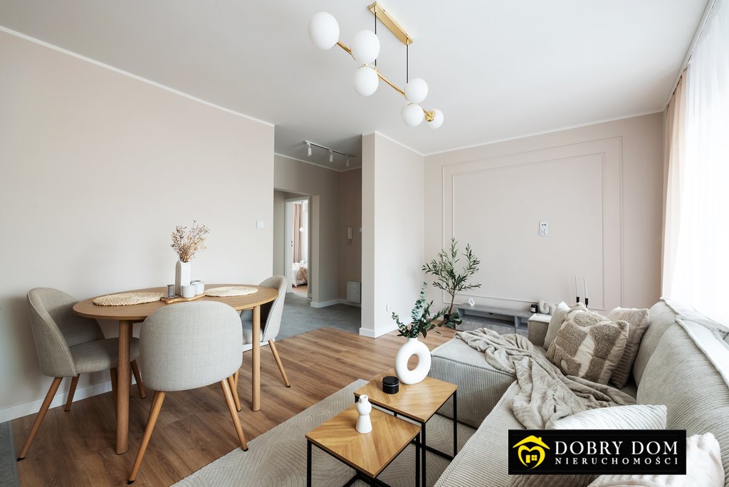 Mieszkanie czteropokojowe  na sprzedaż Białystok, Os. Piasta  60m2 Foto 1