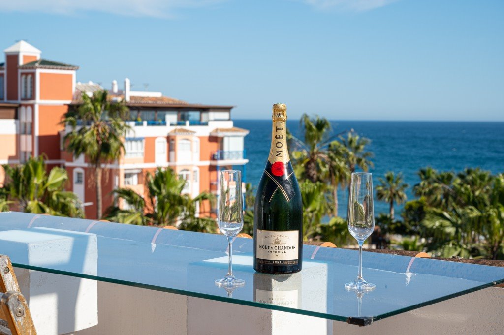 Mieszkanie trzypokojowe na sprzedaż Hiszpania, Torrox Costa, Torrox Costa  102m2 Foto 1