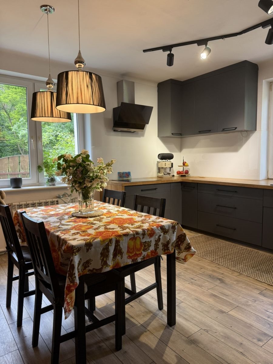 Dom na sprzedaż Zadobrze  170m2 Foto 1