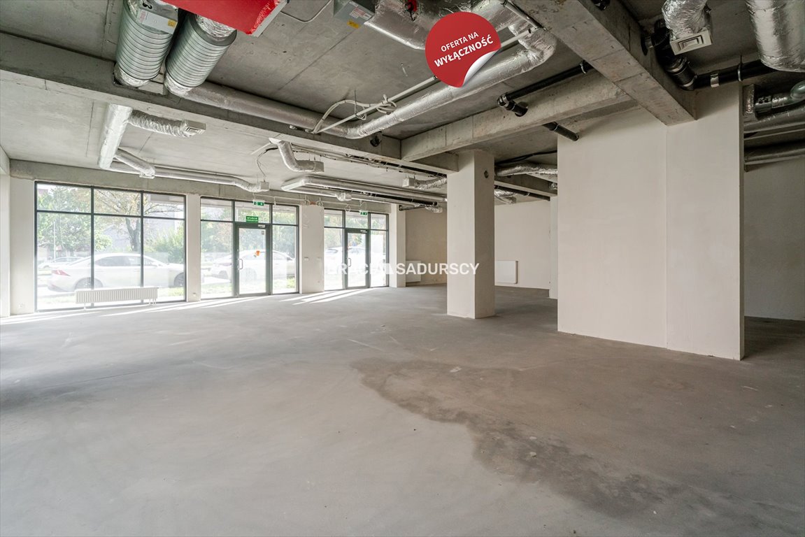 Lokal użytkowy na wynajem Kraków, Mistrzejowice, Mistrzejowice, Bohaterów Września  343m2 Foto 1