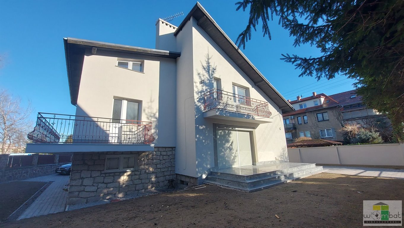 Dom na sprzedaż Dzierżoniów  322m2 Foto 1
