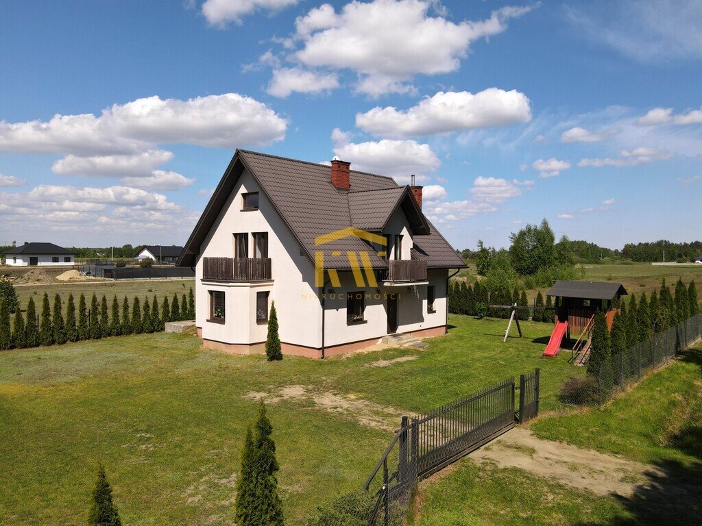 Dom 160 m2 z tarasem i balkonami w Kuczkach-Wieś Kuczki-Wieś  160m2 Foto 1