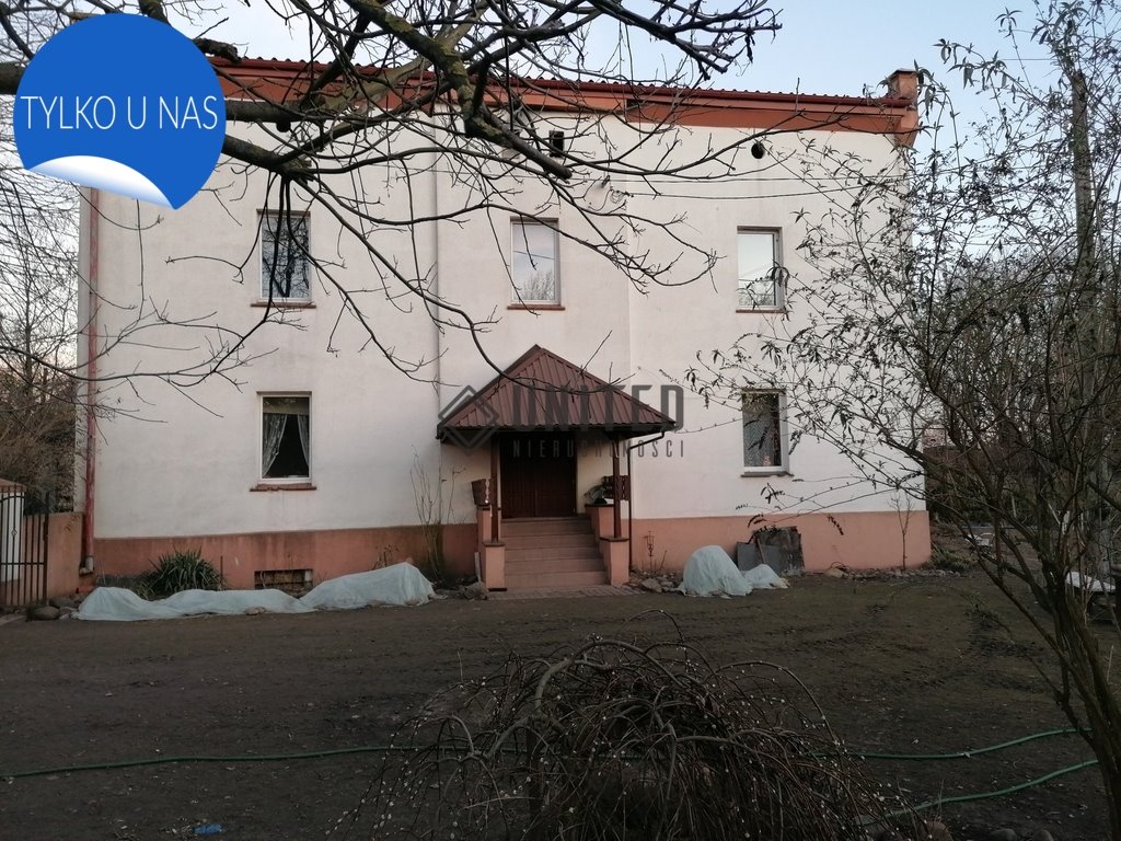 Duży dom z potencjałem, 14 pokoi, podział na 4 mieszkania Malin, Jesionowa  350m2 Foto 1