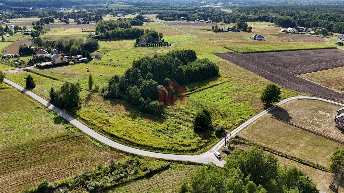 Działka budowlana na sprzedaż Lipiny  820m2 Foto 1