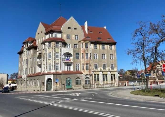 Do sprzedania zabytkowa kamienica 2398 m² z potencjałem inwestycyjnym Dzierżoniów  2 398m2 Foto 1