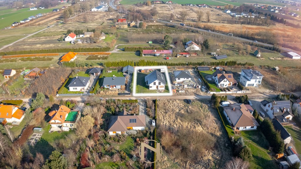 Zapraszam do obejrzenia domu 155 m² w Ulim z garażem i kominkiem Ulim  155m2 Foto 1