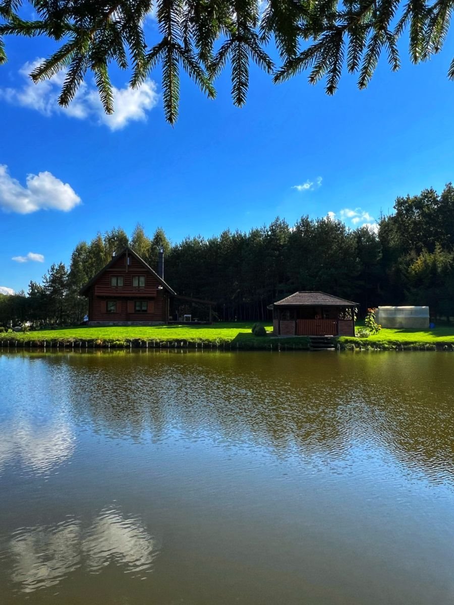Urokliwy dom z bali na 1 ha z jeziorami i lasem Makowo  139m2 Foto 1