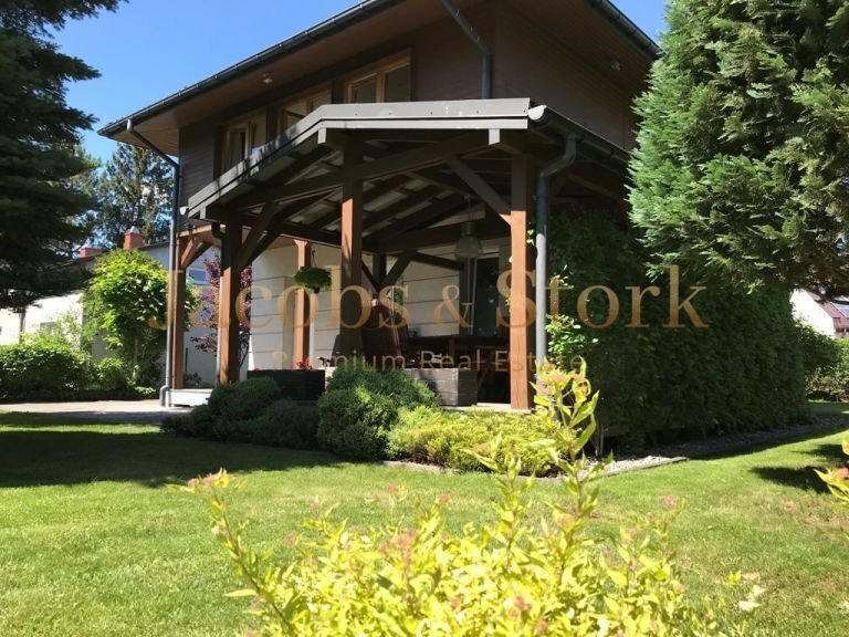 Komfortowy dom z dużym tarasem i ogrodem, 5 pokoi Brwinów  99m2 Foto 1