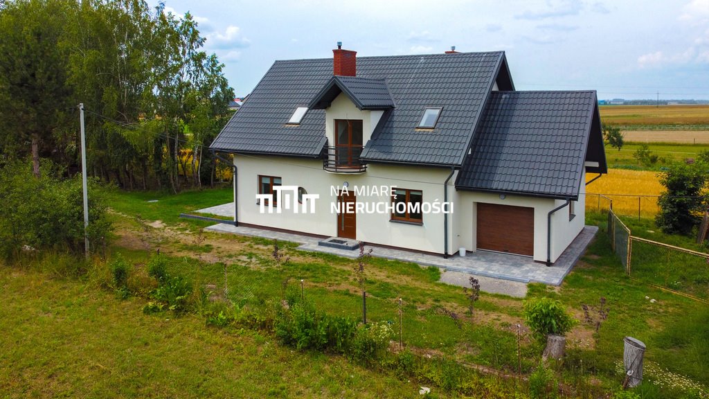 Przestronny dom 195 m² z dużą działką w Cieszanowie Cieszanów  195m2 Foto 1