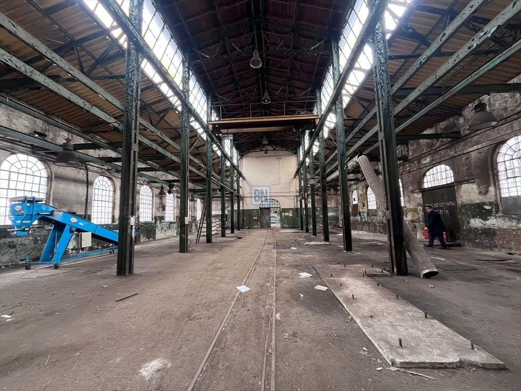 Hale magazynowo-produkcyjne z suwnicą 7,5t i biurem Czerwionka-Leszczyny, Czerwionka  1 274m2 Foto 1