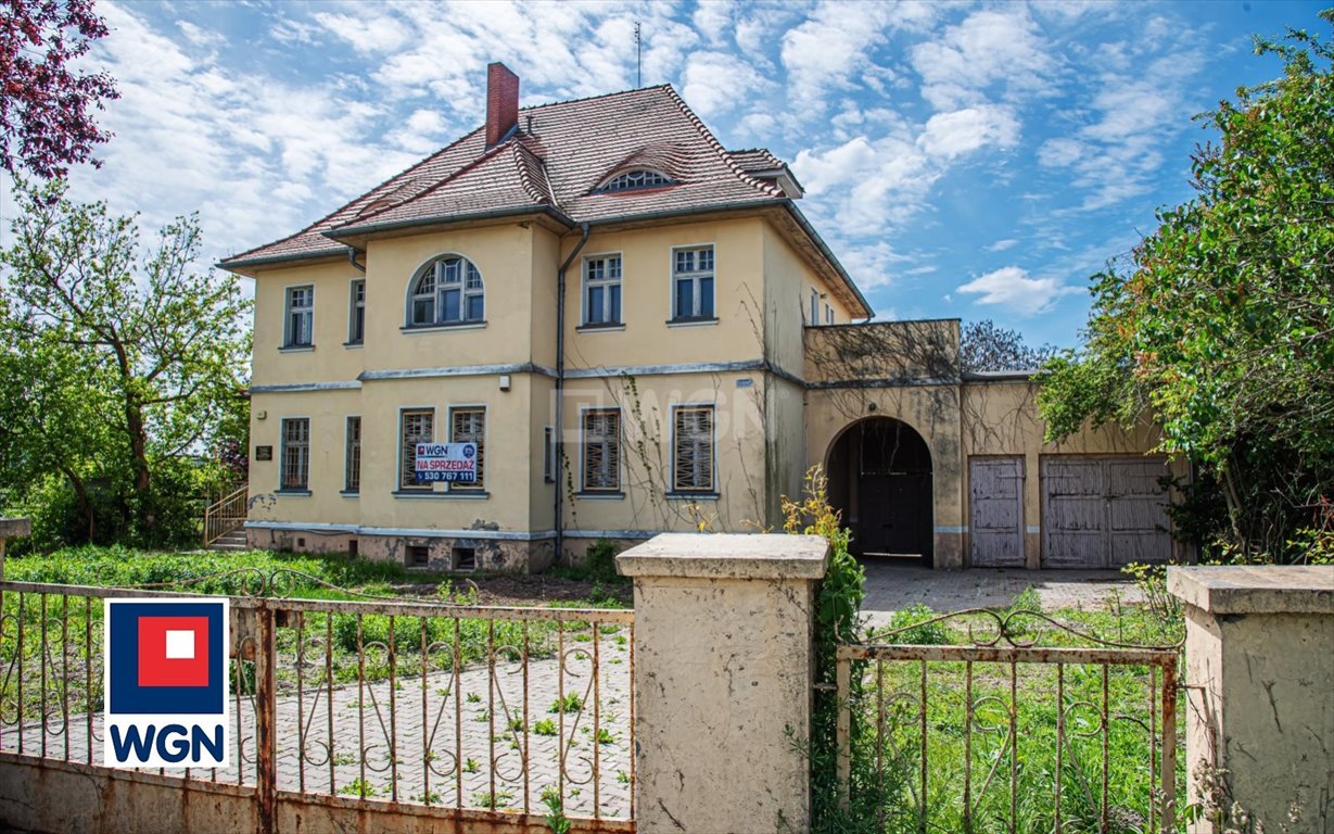 Unikalny dom z historią i potencjałem, 368 m2, działka 2445 m2 Niegosławice, Centrum  368m2 Foto 1