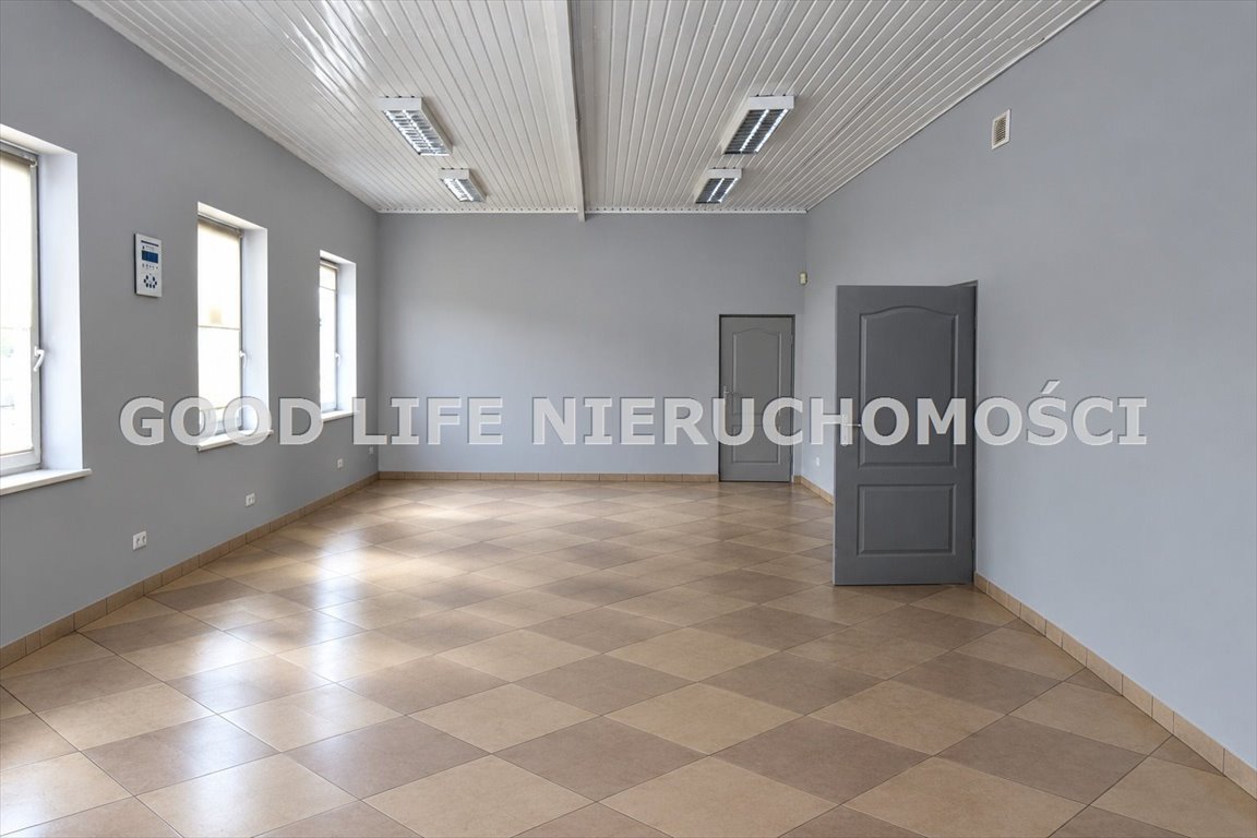 Polecam lokal 150 m² przy Zawiszy Czarnego w Rzeszowie Rzeszów, Zawiszy Czarnego  150m2 Foto 1