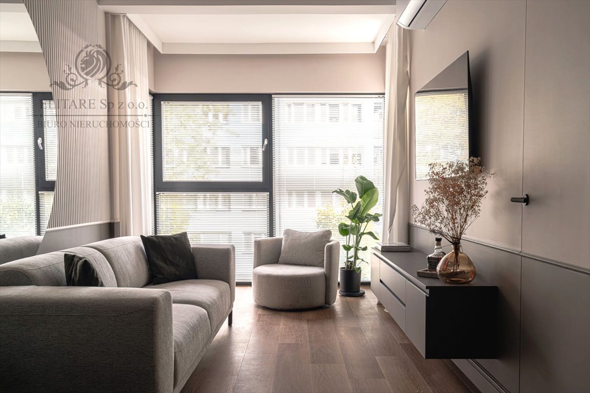 Do sprzedania przestronne 3-pokojowe mieszkanie 55,84 m² w Krzykach Wrocław, Krzyki, Huby  56m2 Foto 1