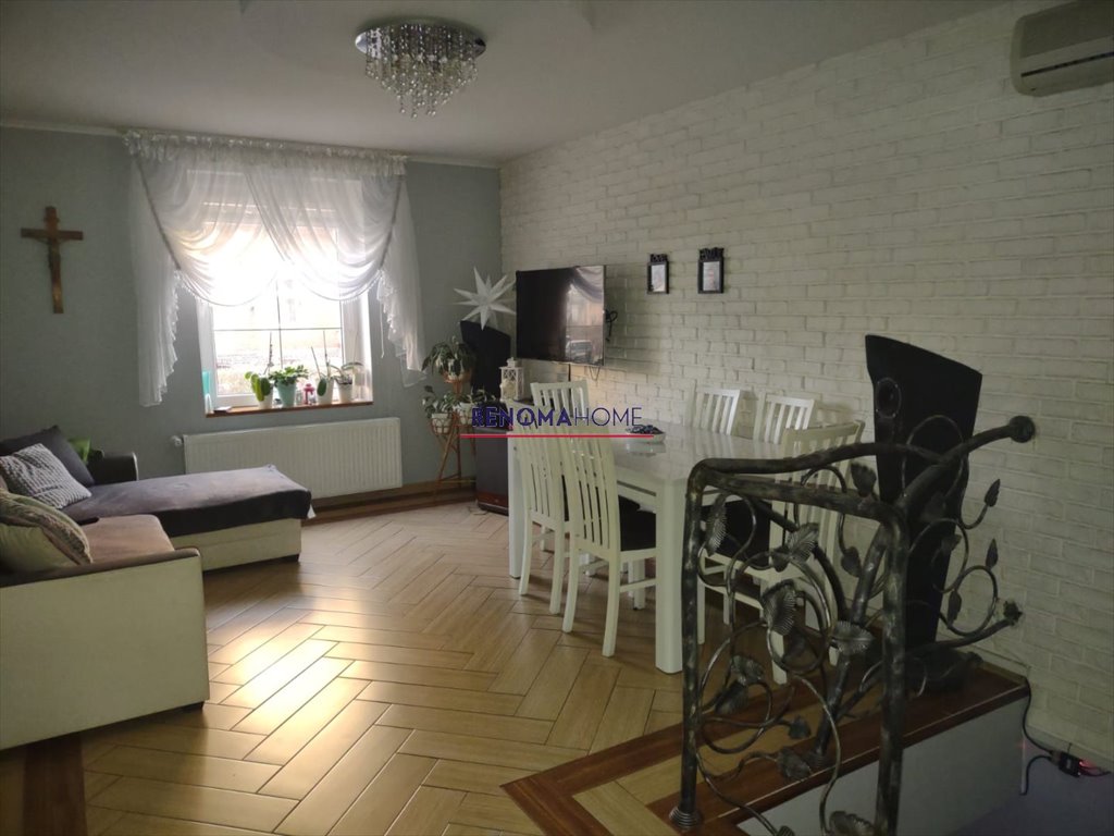 Mieszkanie czteropokojowe  na sprzedaż Legnica  64m2 Foto 1