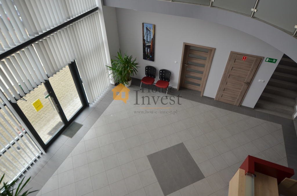 Nowoczesny magazyn z biurami i możliwością lekkiej produkcji Legnica  1 066m2 Foto 1