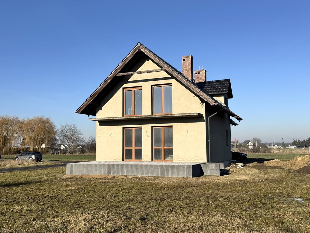 Przestronny dom 6 pokoi, gotowy do zamieszkania, 119 m2 Dopiewiec, Szkolna  119m2 Foto 1