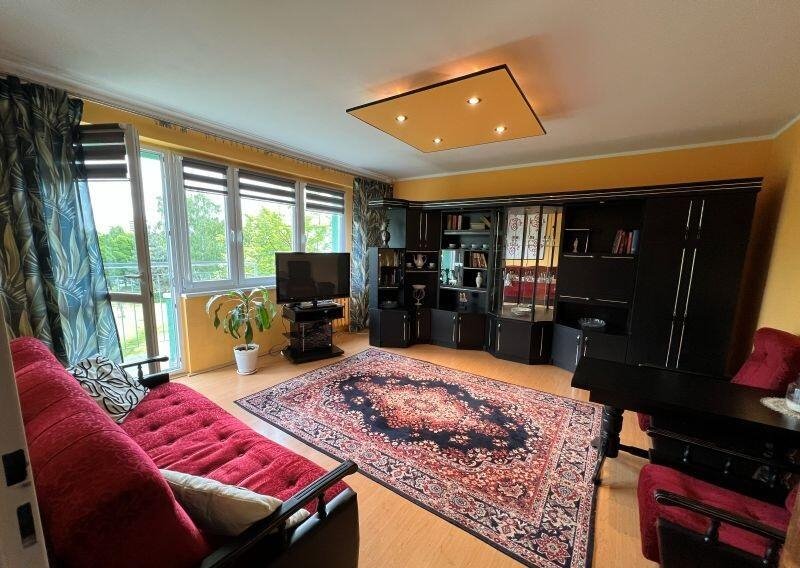 Dwupokojowe mieszkanie z balkonami i piwnicą w Dąbrowie Górniczej Dąbrowa Górnicza, Gołonóg, Walentyny Tierieszkowej  53m2 Foto 1