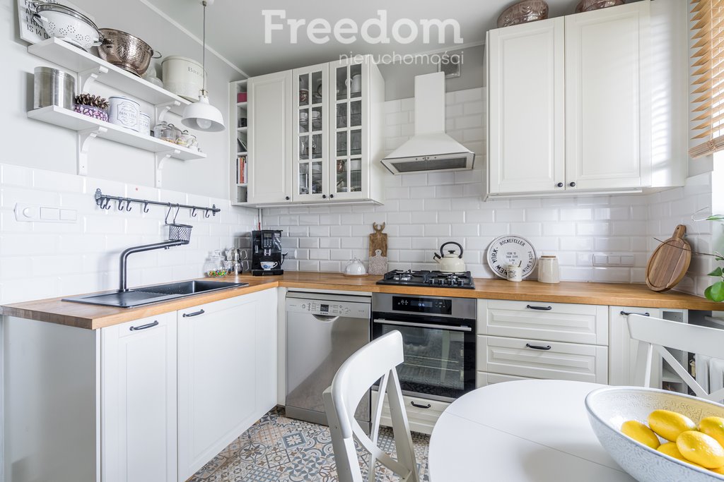 Mieszkanie dwupokojowe na sprzedaż Legionowo, Warszawska  50m2 Foto 1