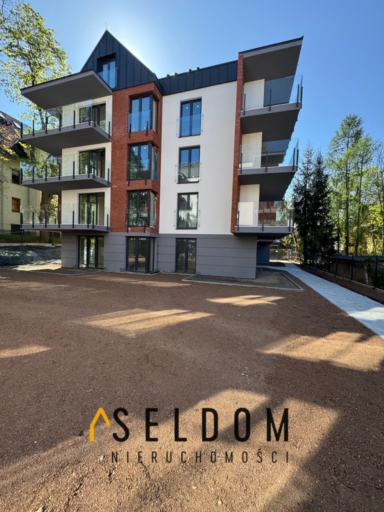 Dwupokojowe mieszkanie z tarasem w centrum Jeleniej Góry Jelenia Góra, Centrum, Juliusza Słowackiego  46m2 Foto 1