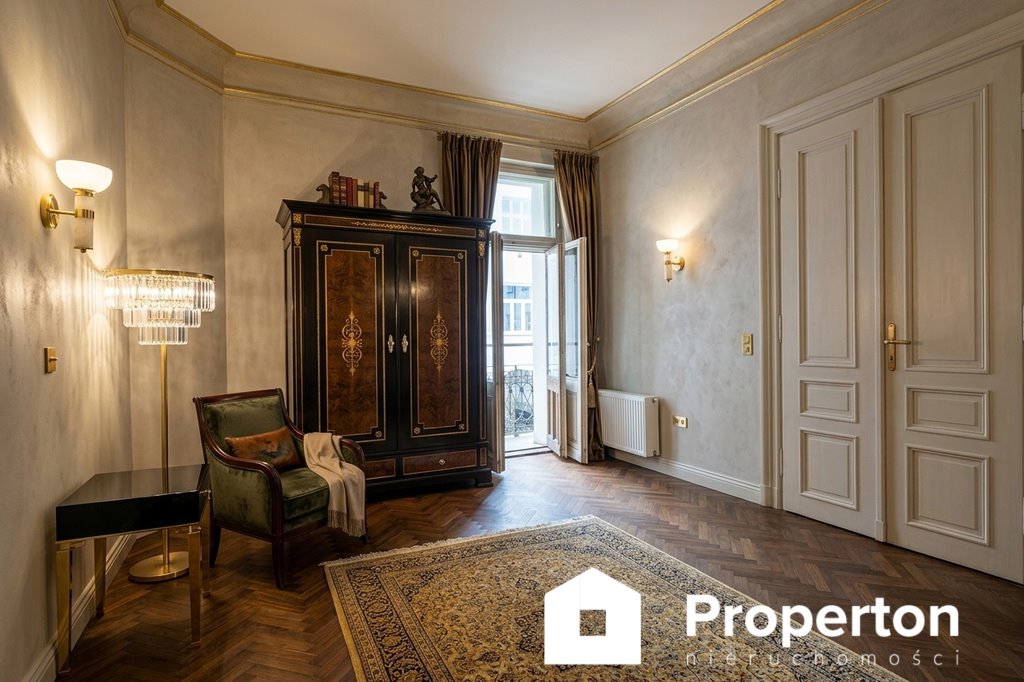 Przestronne 3-pokojowe mieszkanie w odrestaurowanej kamienicy Warszawa, Poznańska  89m2 Foto 1