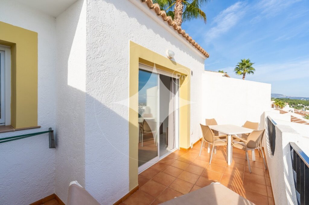 Apartament z tarasem i basenem w Calpe, Hiszpania Hiszpania, Calp  43m2 Foto 1